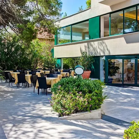 Europa Village 4*