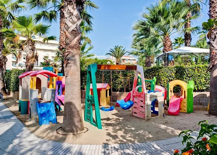 מלון Europa Village