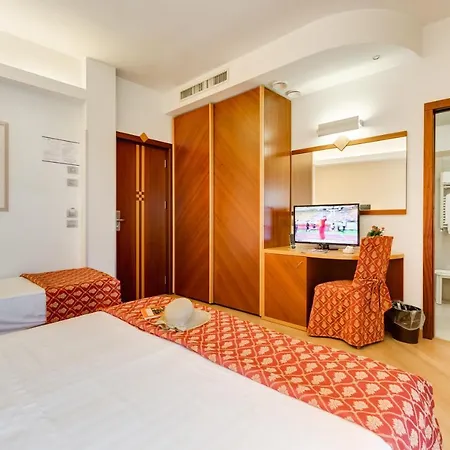 Europa Village 4* Джулианова