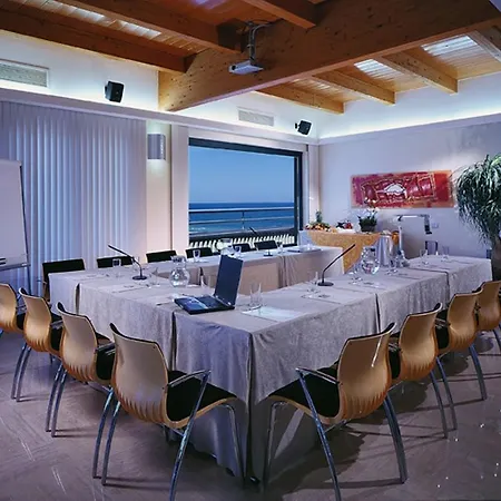 Europa Village Джулианова
