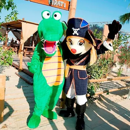 فندق Europa Village 4*