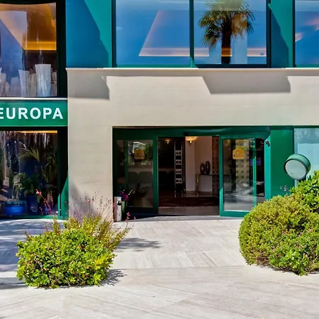Europa Village فندق 4*