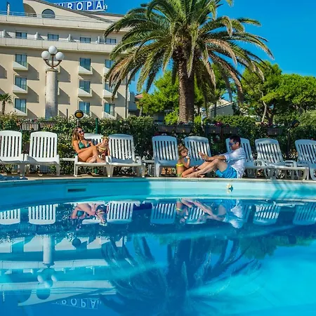 Europa Village Отель 4*
