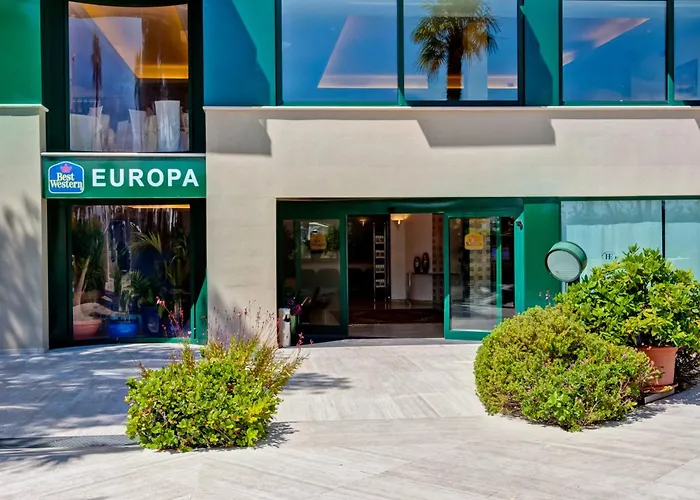 Europa Village Отель 4*